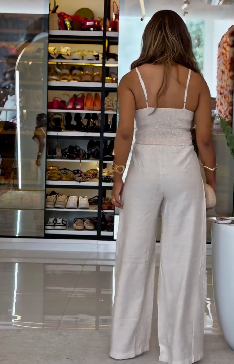 3031 - Macacão com amarração Elza Creme