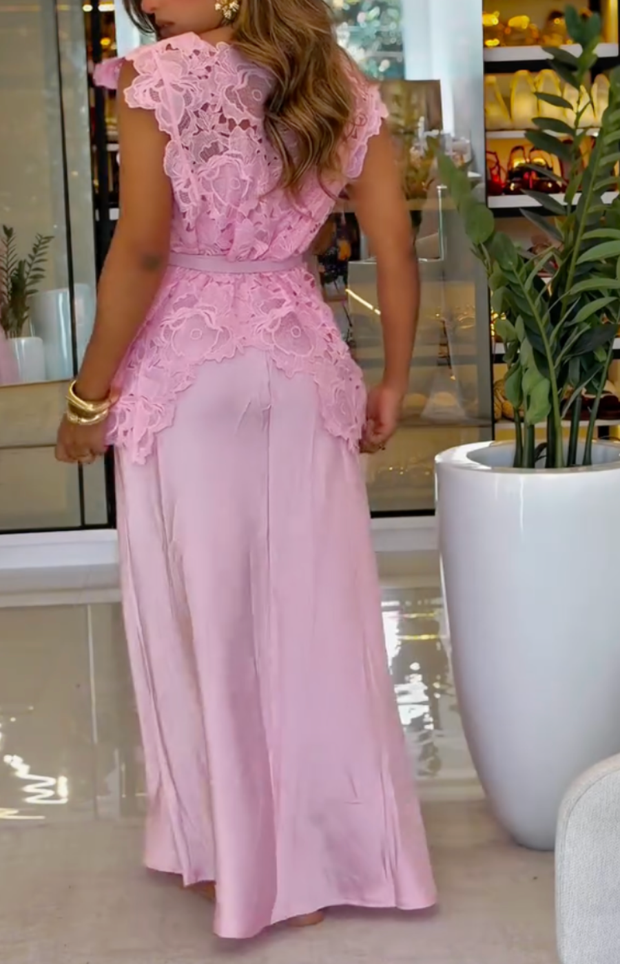 1033 - Vestido de Seda e Blusa de Renda Guipir Rosa